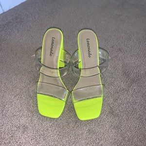 Lemonade brand neon yellow summer chunky heel. Size 7.